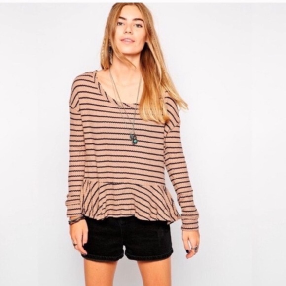 FREE PEOPLE Auntie Em Textured Thermal Top Tan - Picture 3 of 10